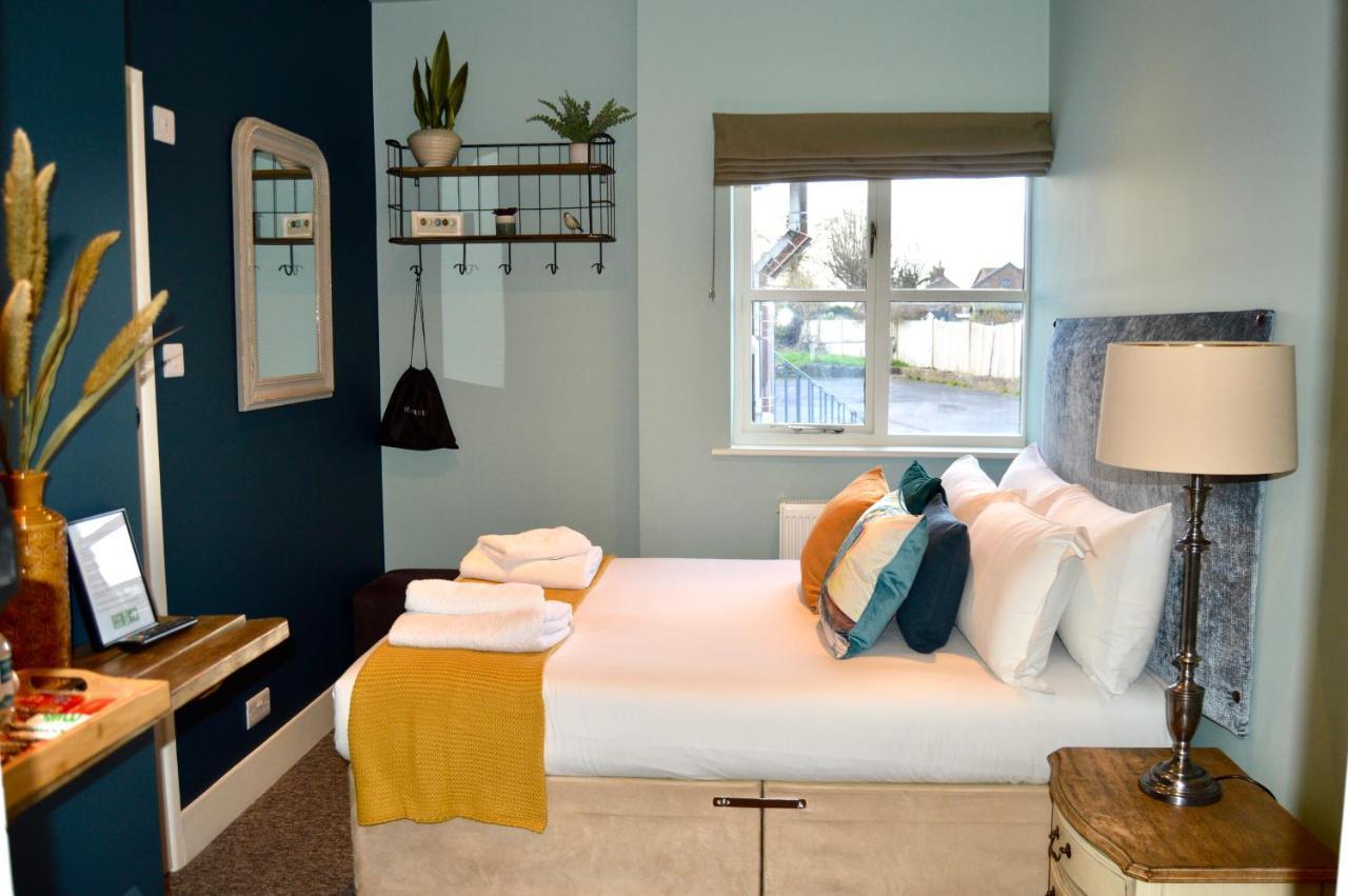 The Nest Hotel & Restaurant Petersfield Extérieur photo